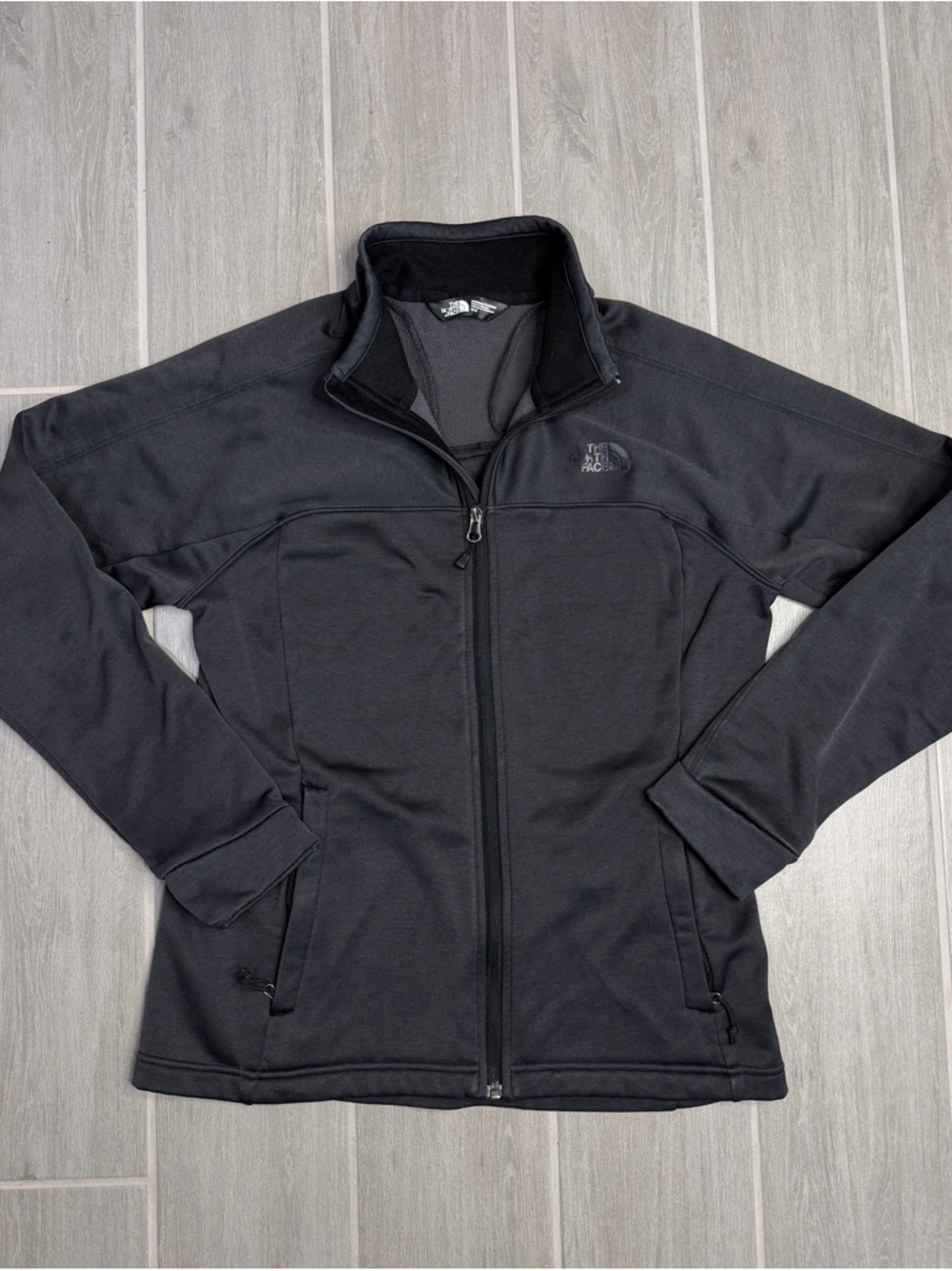 The North Face Women’s  Black Lightweight Full-Zip Jacket